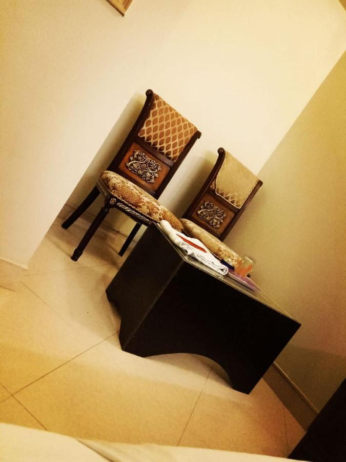 Hotel Crown Plaza, Near Karachi Airport, Darul Sehat Hospital, Dow, Agha Khan And Liaqat Hospital Bagian luar foto