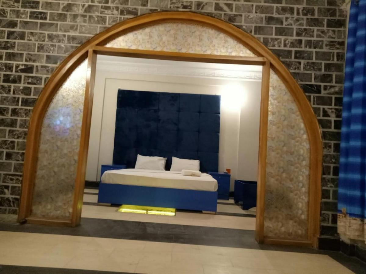 Hotel Crown Plaza, Near Karachi Airport, Darul Sehat Hospital, Dow, Agha Khan And Liaqat Hospital Bagian luar foto