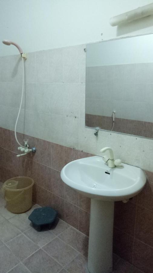 Hotel Crown Plaza, Near Karachi Airport, Darul Sehat Hospital, Dow, Agha Khan And Liaqat Hospital Bagian luar foto