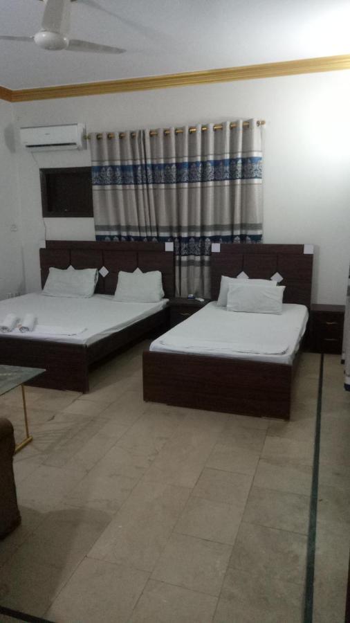 Hotel Crown Plaza, Near Karachi Airport, Darul Sehat Hospital, Dow, Agha Khan And Liaqat Hospital Bagian luar foto