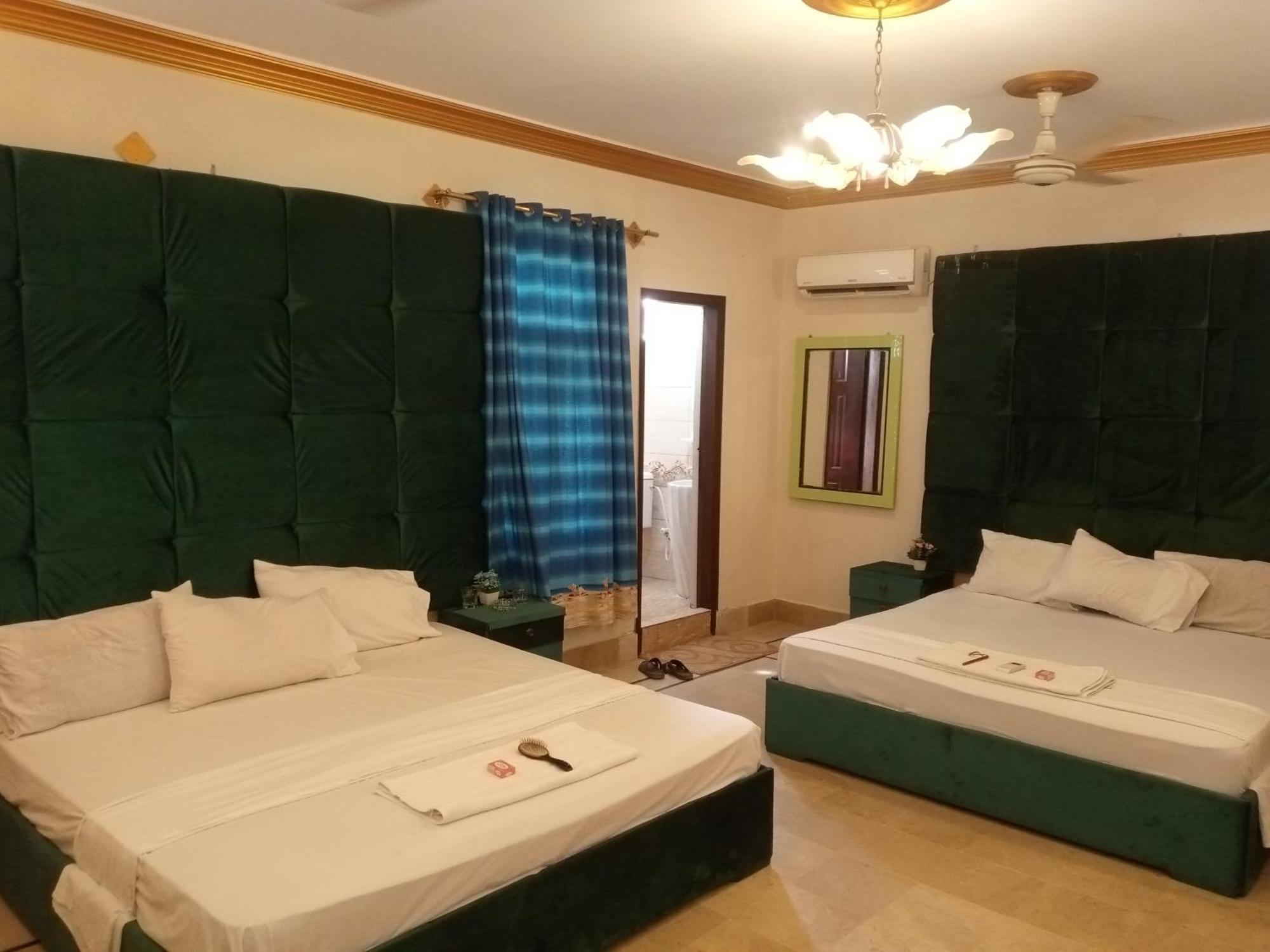 Hotel Crown Plaza, Near Karachi Airport, Darul Sehat Hospital, Dow, Agha Khan And Liaqat Hospital Bagian luar foto