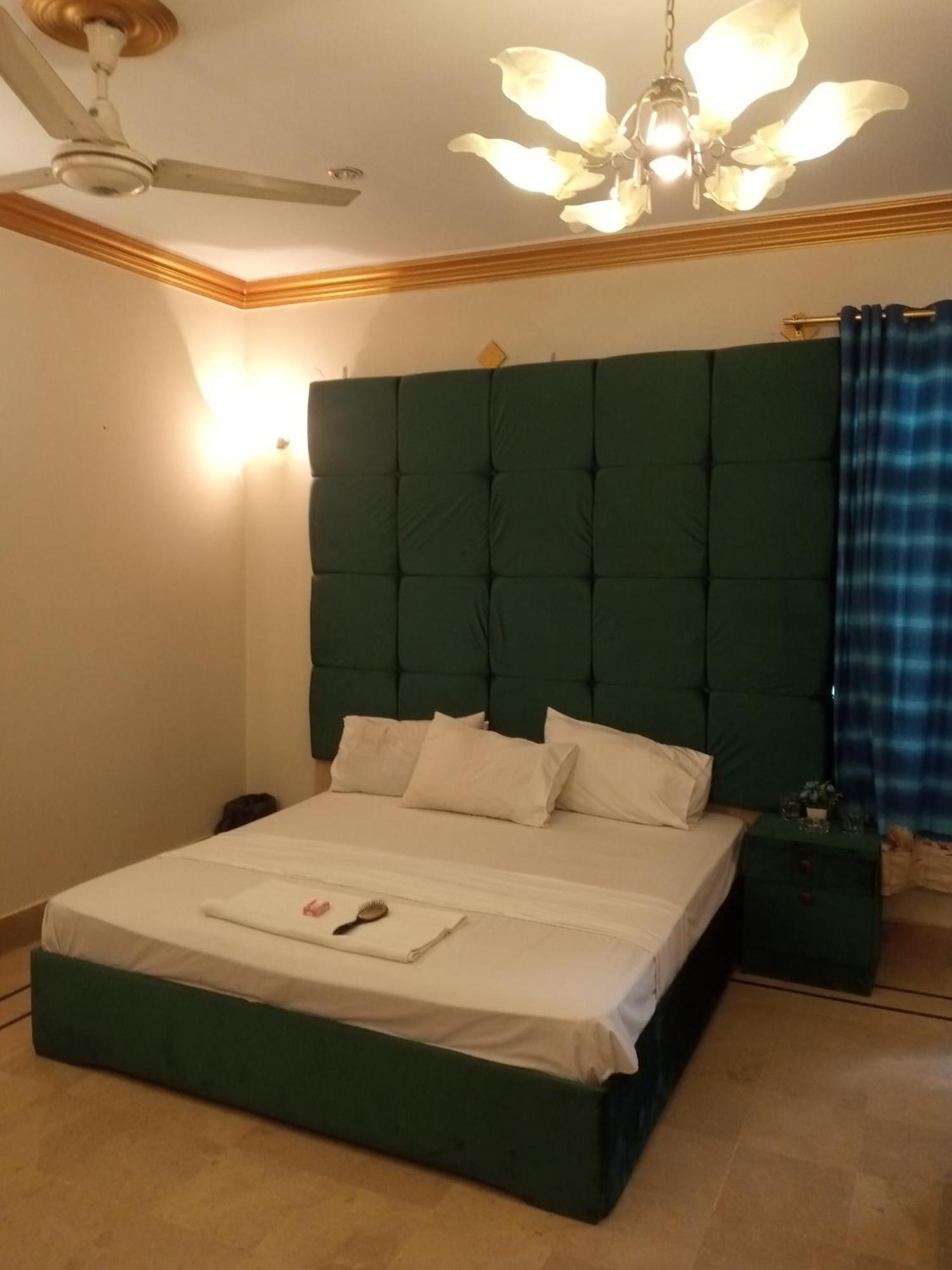 Hotel Crown Plaza, Near Karachi Airport, Darul Sehat Hospital, Dow, Agha Khan And Liaqat Hospital Bagian luar foto