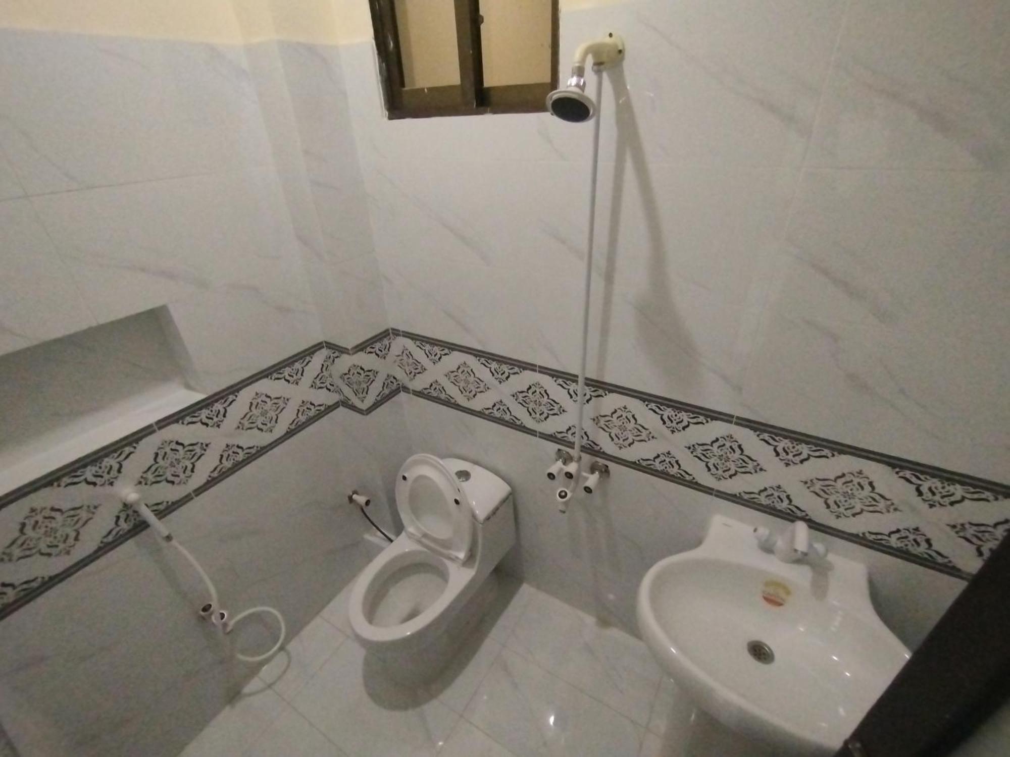 Hotel Crown Plaza, Near Karachi Airport, Darul Sehat Hospital, Dow, Agha Khan And Liaqat Hospital Bagian luar foto